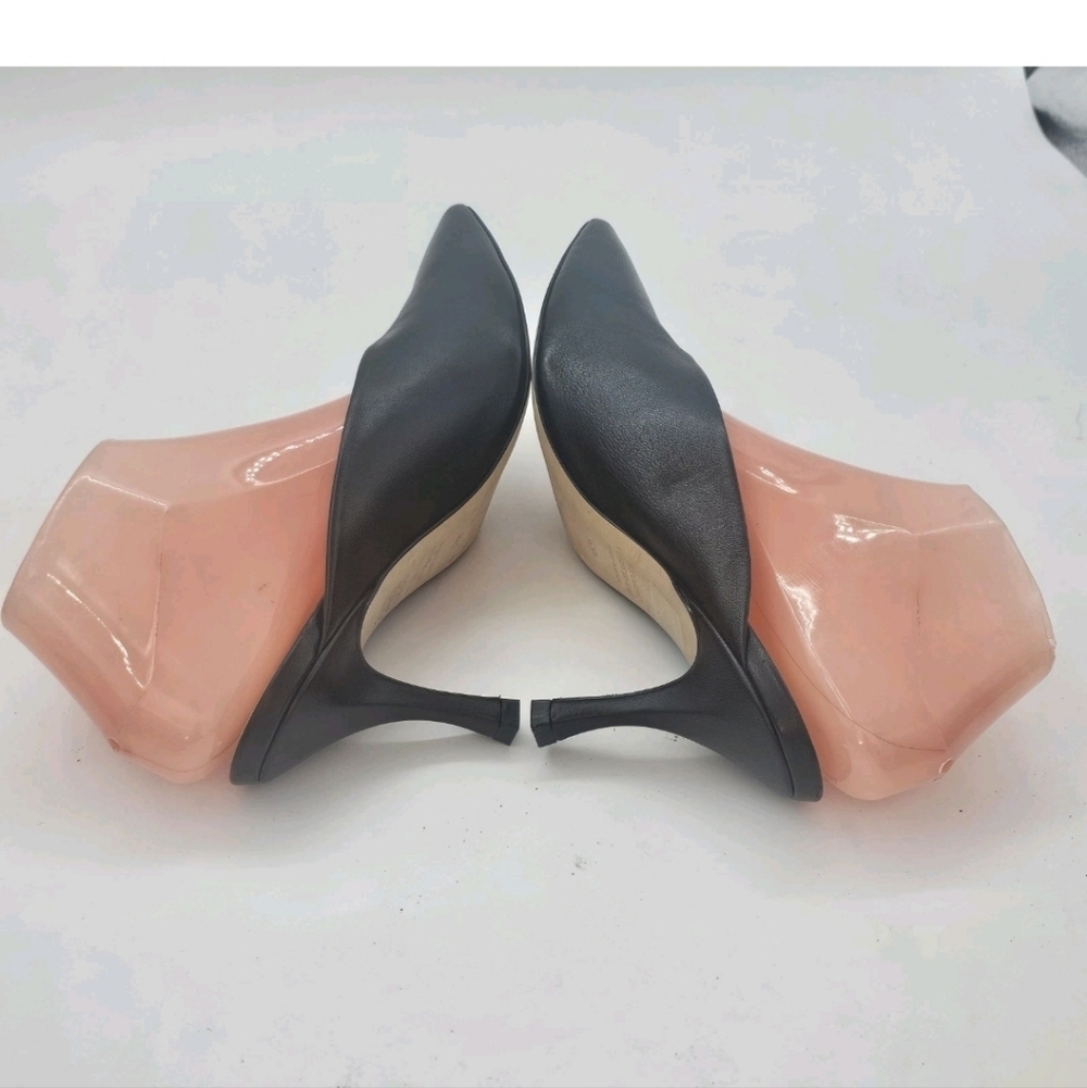 STUART WEITZMAN LEATHER LULA POINTED TOE PUMP IN BLACK 9.5 B MULE - Picture 8 of 14